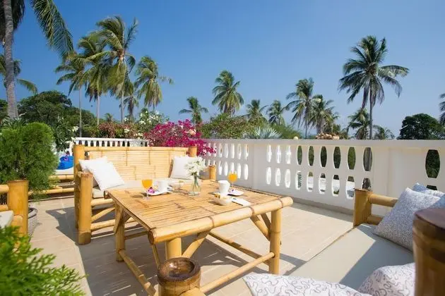 5-Bedrooms Private Pool Villa