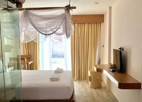 1 Çift Kişilik Veya 2 Tek Kişilik Yatak Deluxe