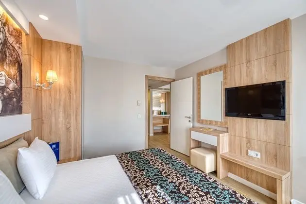 https://imagessl.etstur.com/files/images/hotelImages/TR/51780/l/Sealife-Family-Resort-Hotel-Oda-295194.jpg