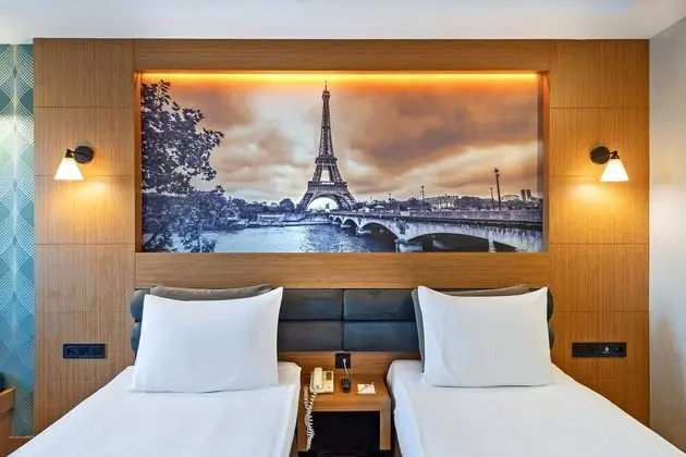 https://imagessl.etstur.com/files/images/hotelImages/TR/51780/l/Sealife-Family-Resort-Hotel-Oda-295197.jpg