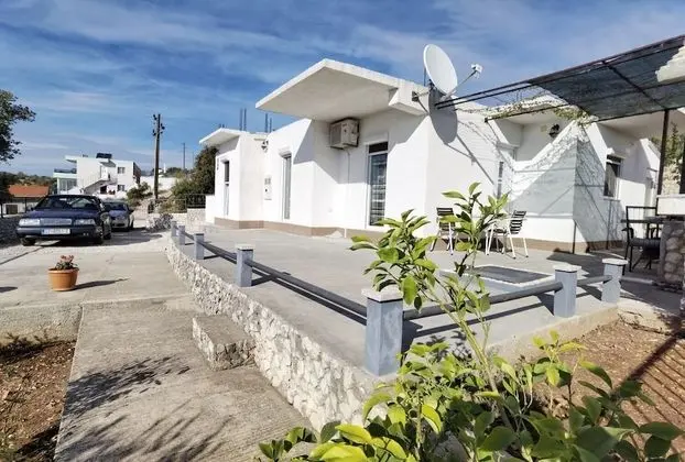 Apart Daire (Sealine - 60m from the sea - A1(4))