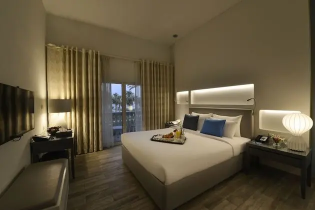 Deluxe Tek Büyük Yataklı Oda, Plaj Manzaralı