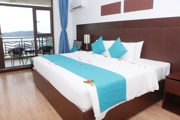 Deluxe Üç Kişilik Oda