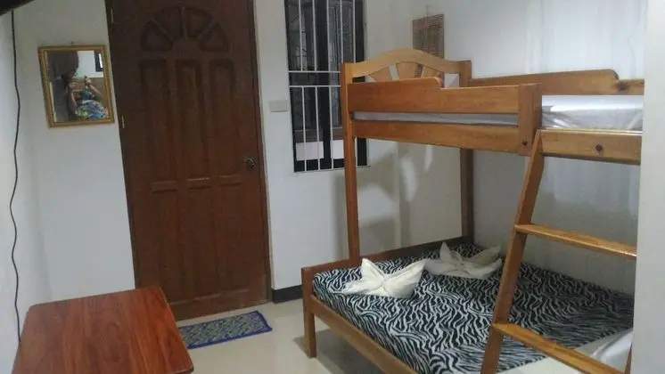 Üç Kişilik Oda (1 Bunk Bed)