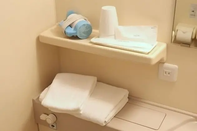 Tek Kişilik Oda, Sigara İçilebilir