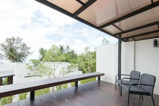 Sea View - Hill Suite with Pool side