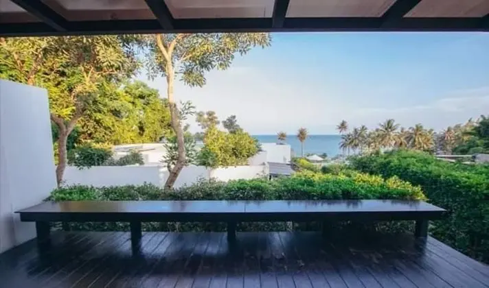 Sea View - Hill Suite with Pool side