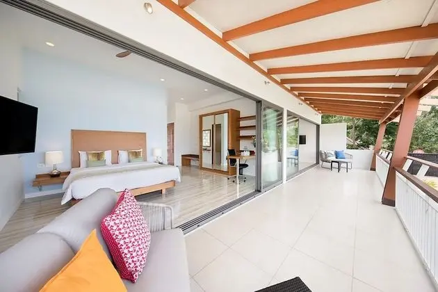 Luxury Villa, 4 Yatak Odası, Deniz Manzaralı, Denize Sıfır