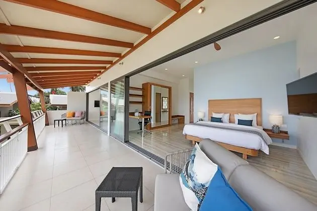 Luxury Villa, 4 Yatak Odası, Deniz Manzaralı, Denize Sıfır