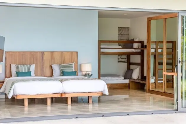 Luxury Villa, 4 Yatak Odası, Deniz Manzaralı, Denize Sıfır