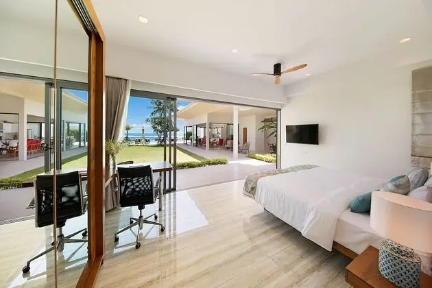 Luxury Villa, 4 Yatak Odası, Deniz Manzaralı, Denize Sıfır