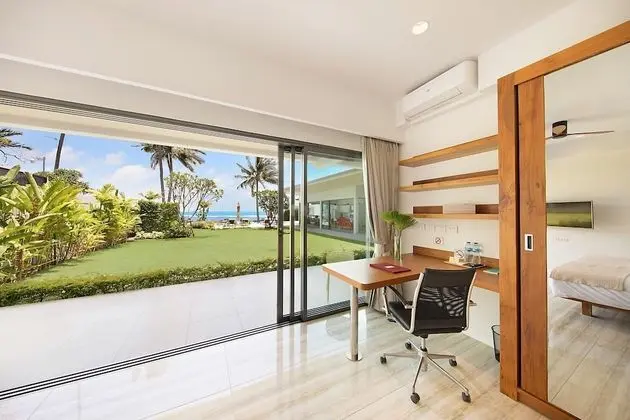 Luxury Villa, 4 Yatak Odası, Deniz Manzaralı, Denize Sıfır