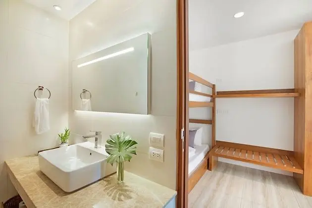 Luxury Villa, 4 Yatak Odası, Deniz Manzaralı, Denize Sıfır