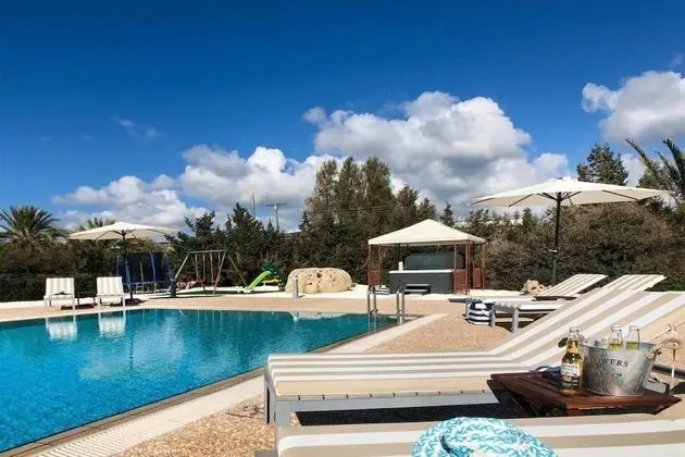 Villa, 4 Yatak Odası, Kişiye Özel Havuzlu, Deniz Manzaralı