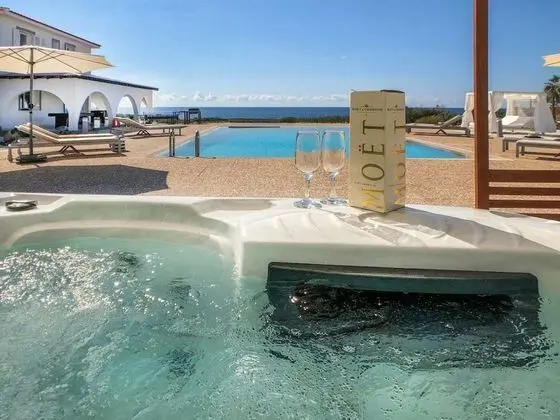 Villa, 4 Yatak Odası, Kişiye Özel Havuzlu, Deniz Manzaralı