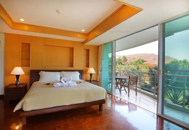 2 Bedroom P-4E