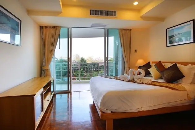 2 Bedroom P-4E
