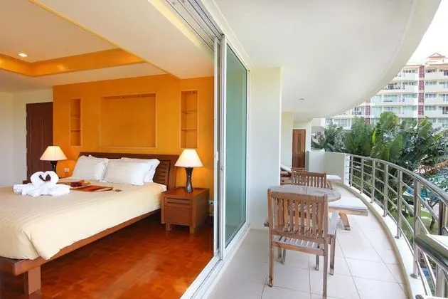 2 Bedroom P-4E
