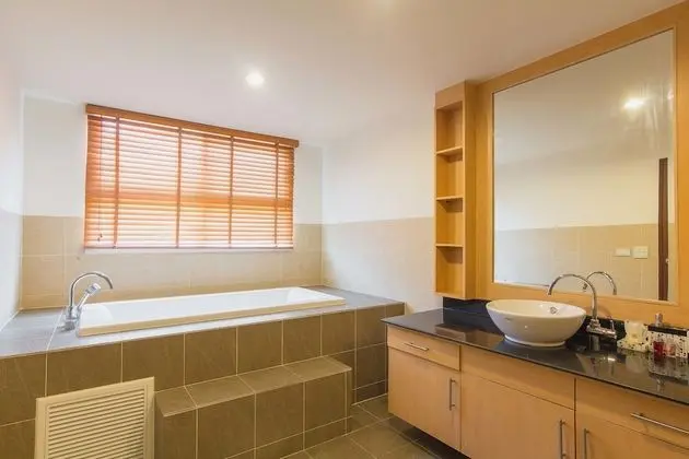 2 Bedroom P-4E