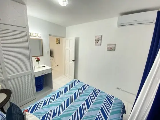 Lovely 1 Bedroom Unit Lower Level