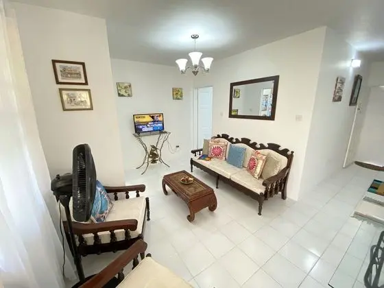 Lovely 1 Bedroom Unit Lower Level