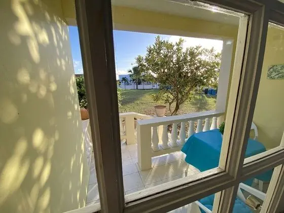Lovely 1 Bedroom Unit Lower Level