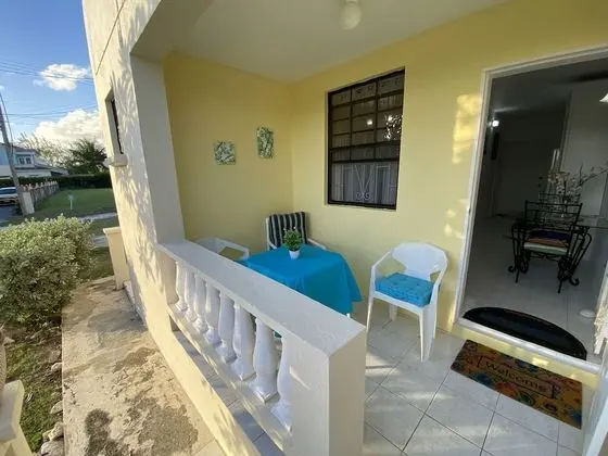 Lovely 1 Bedroom Unit Lower Level