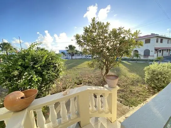 Lovely 1 Bedroom Unit Lower Level