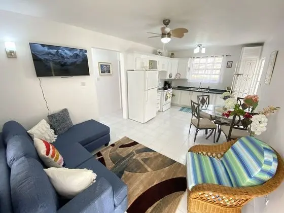 Tranquil 2 Bedroom Unit Lower Level