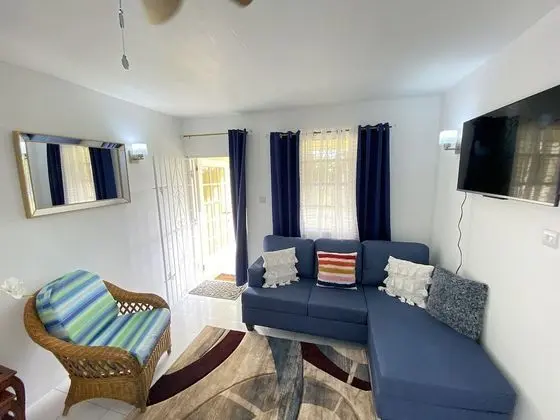 Tranquil 2 Bedroom Unit Lower Level