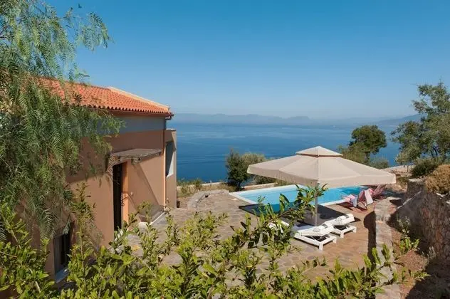 Gold Private Pool Villa Sea View