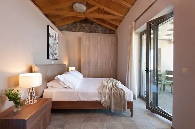 Gold Private Pool Villa Sea View