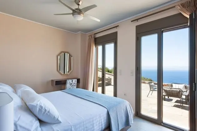Gold Private Pool Villa Sea View