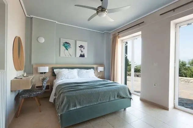 Gold Private Pool Villa Sea View
