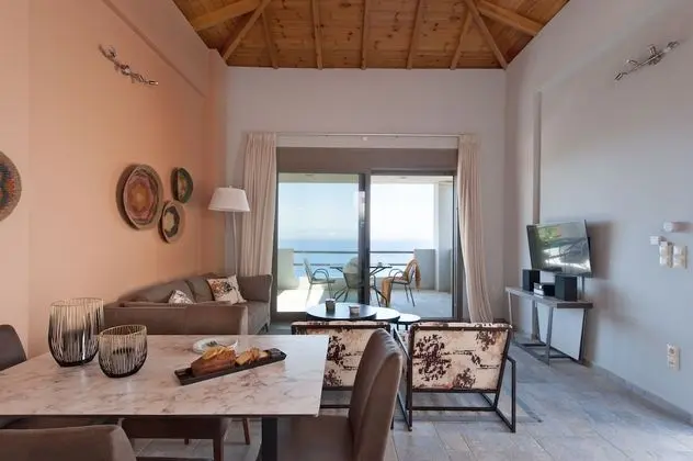 Gold Private Pool Villa Sea View