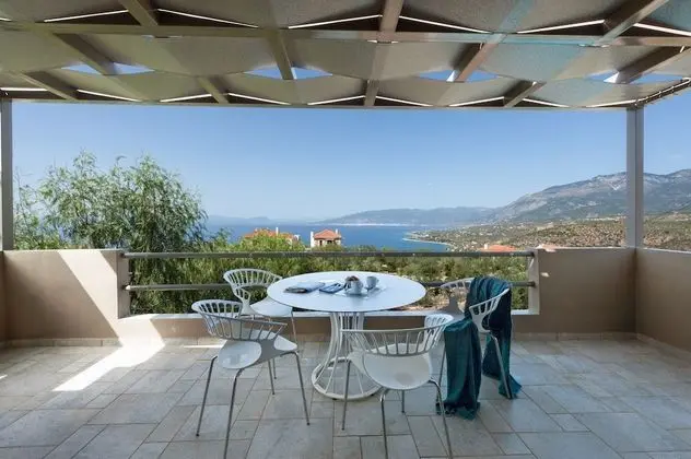Gold Private Pool Villa Sea View