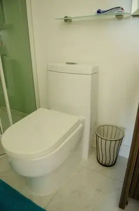 Ev