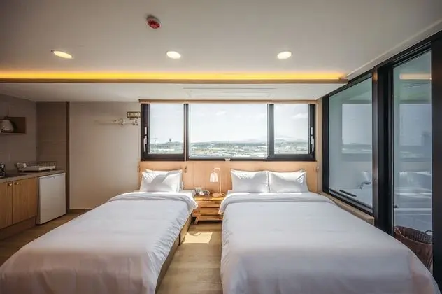 Deluxe Oda (View 1)