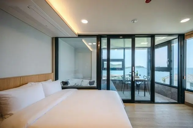 Standard Oda (View 2)
