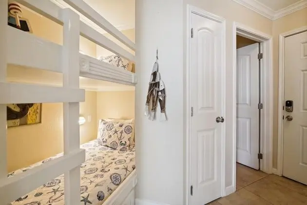 Daire, 1 En Büyük (King) Boy Yatak ve Çekyat, Balkon, Plaj Manzaralı