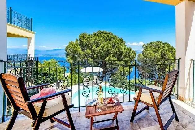 Villa, 3 Yatak Odası, Kişiye Özel Havuzlu, Deniz Manzaralı