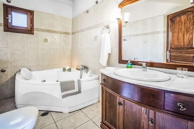 Villa, 3 Yatak Odası, Kişiye Özel Havuzlu, Deniz Manzaralı