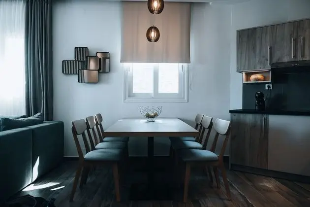 Deluxe 2-Bedroom Apartment Partial Sea View