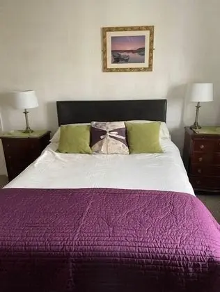 Tek Büyük Yataklı Oda, Banyolu/Duşlu