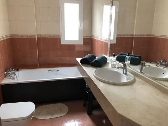 Apart Daire, 3 Yatak Odası, Havuz Manzaralı, Zemin Kat