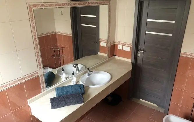 Apart Daire, 3 Yatak Odası, Havuz Manzaralı, Zemin Kat