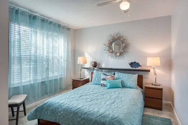 Ev (Seashell House)