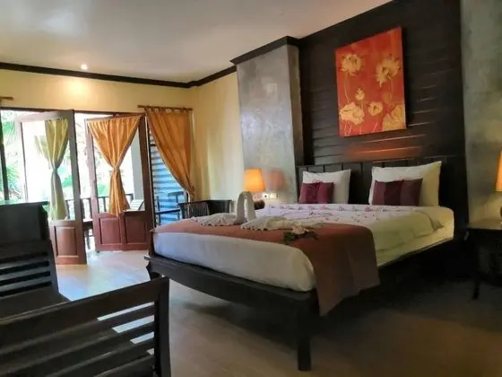 Deluxe Room with Garden View