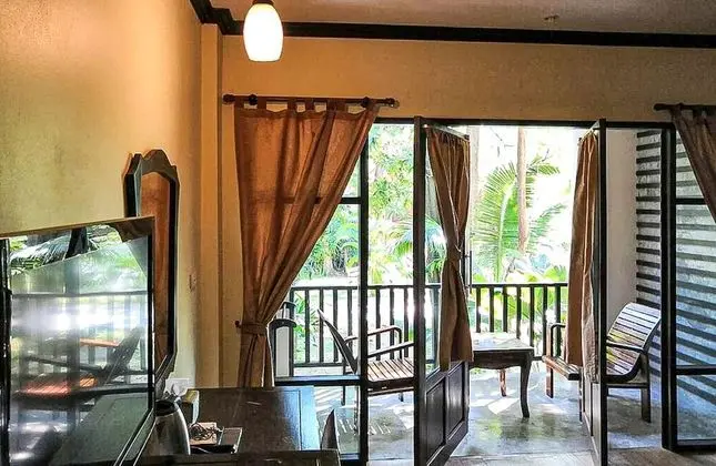 Deluxe Room with Garden View