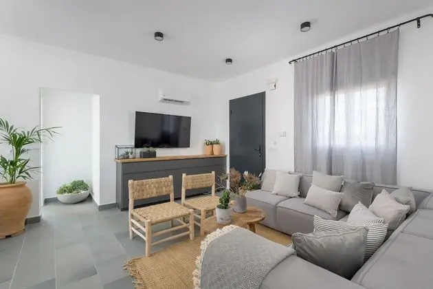 Luxury Villa, 4 Yatak Odası, Kişiye Özel Havuzlu, Plaj Manzaralı